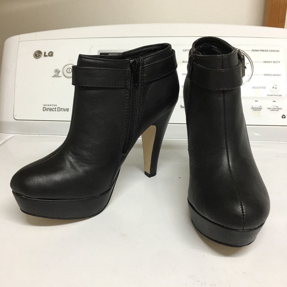 Sexy Madden girl  black heeled boots